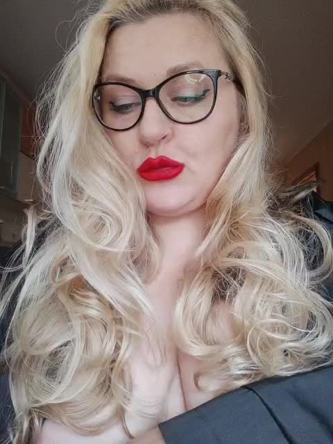 NushaMilf Live Sex December 13, 2025