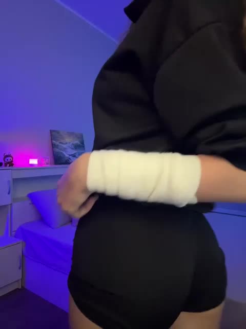 ShyAlya Live Sex December 13, 2025