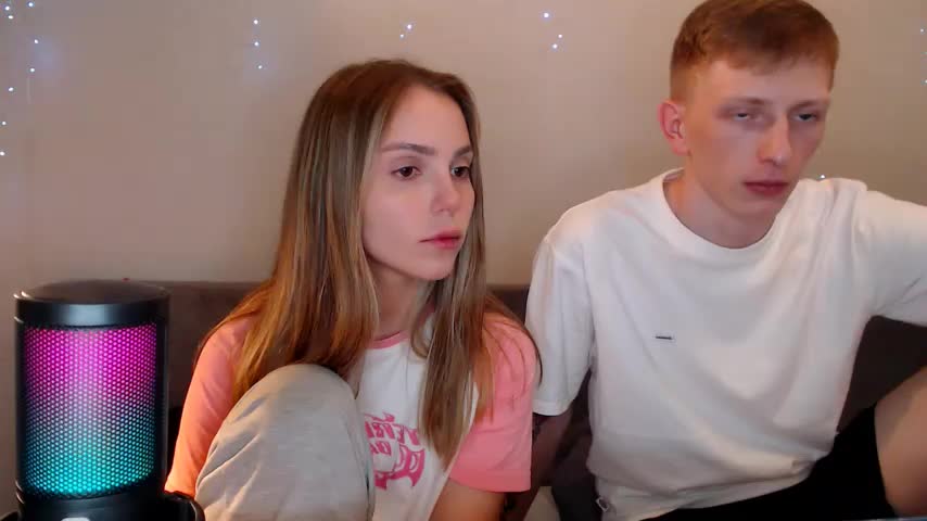 juliaanddima Live Sex December 17, 2025