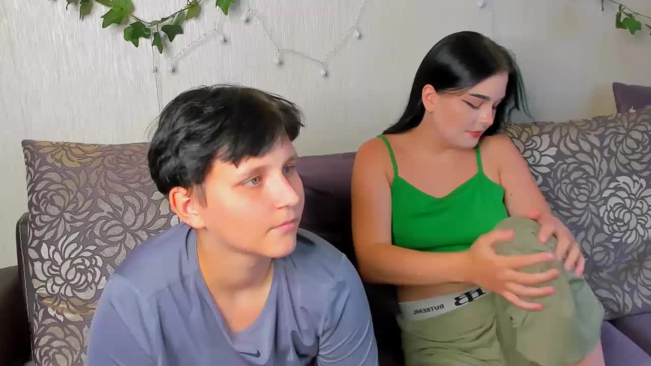 Raven-Radiant Live Sex December 13, 2025