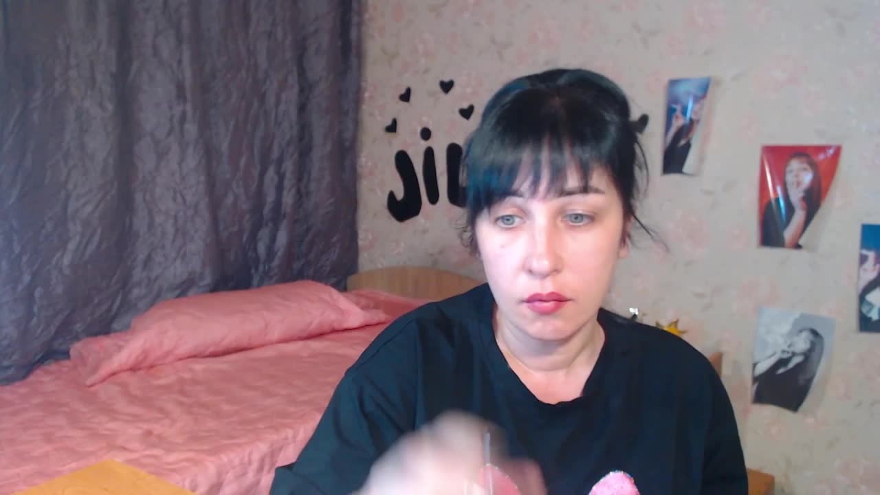 JillStevens Live Sex December 17, 2025