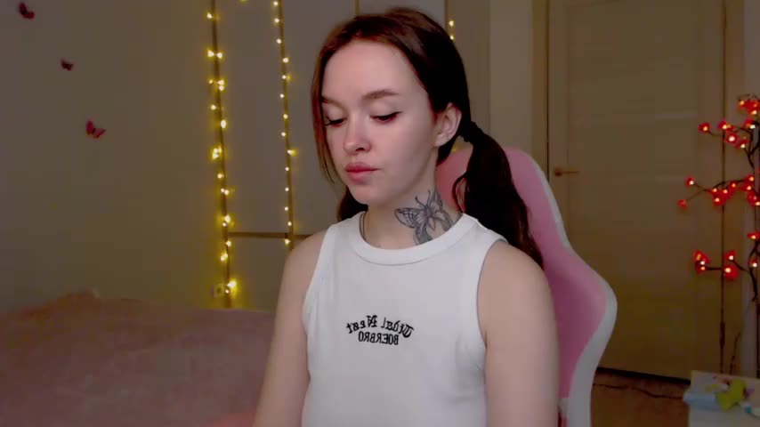 Naughty_Mable Live Sex December 17, 2025