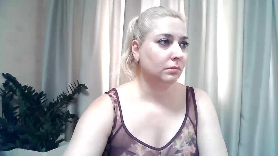 KickaIricka Live Sex December 13, 2025