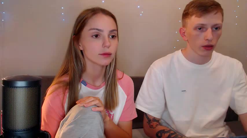 juliaanddima Live Sex December 17, 2025