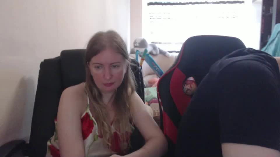 jenisandpeter Live Sex December 13, 2025