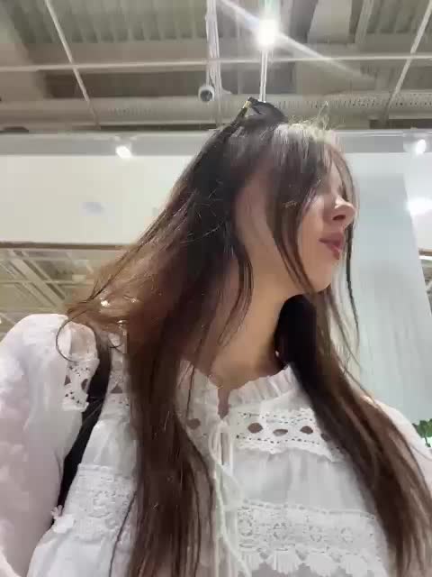 OlivkaVif Live Sex December 13, 2025