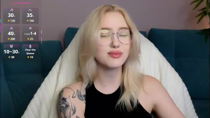 nanami_v02 Live Sex December 15, 2025