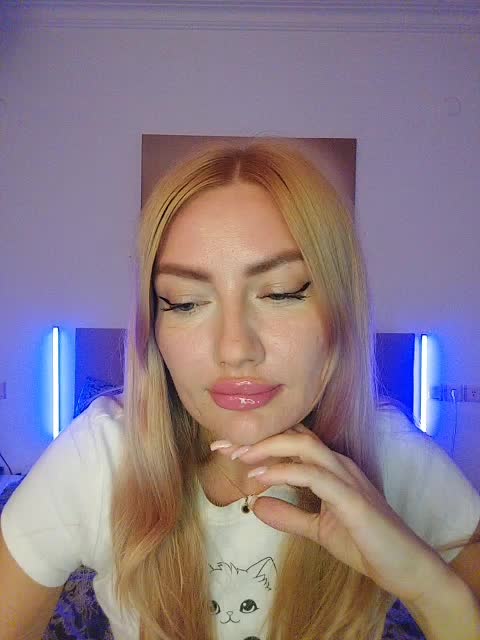 AlenaFeya Live Sex August 14, 2025