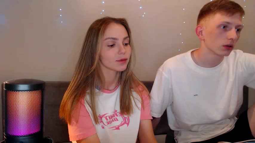 juliaanddima Live Sex December 17, 2025