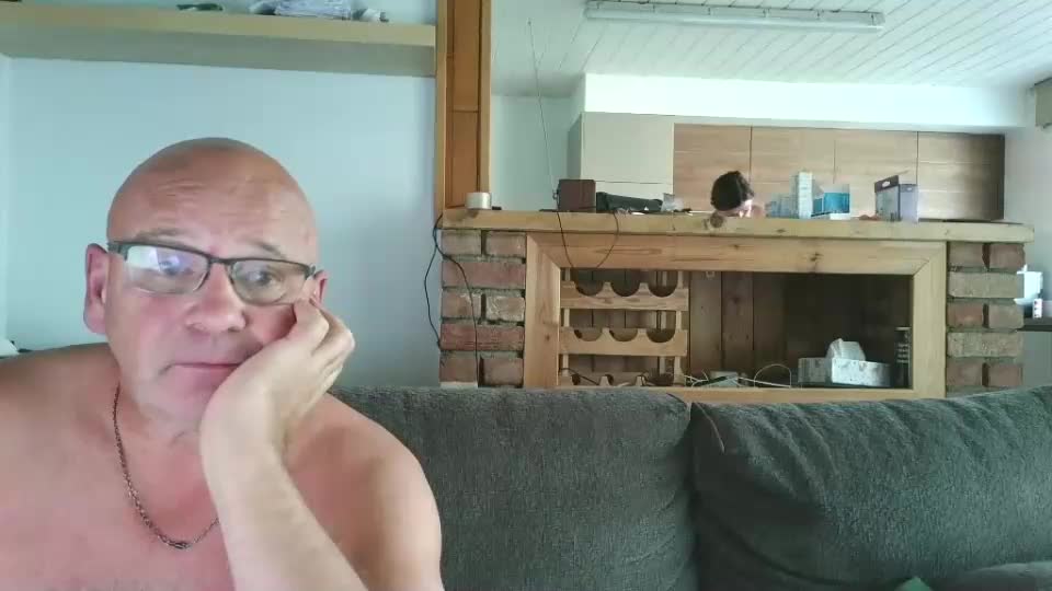 sanroom Live Sex December 14, 2025