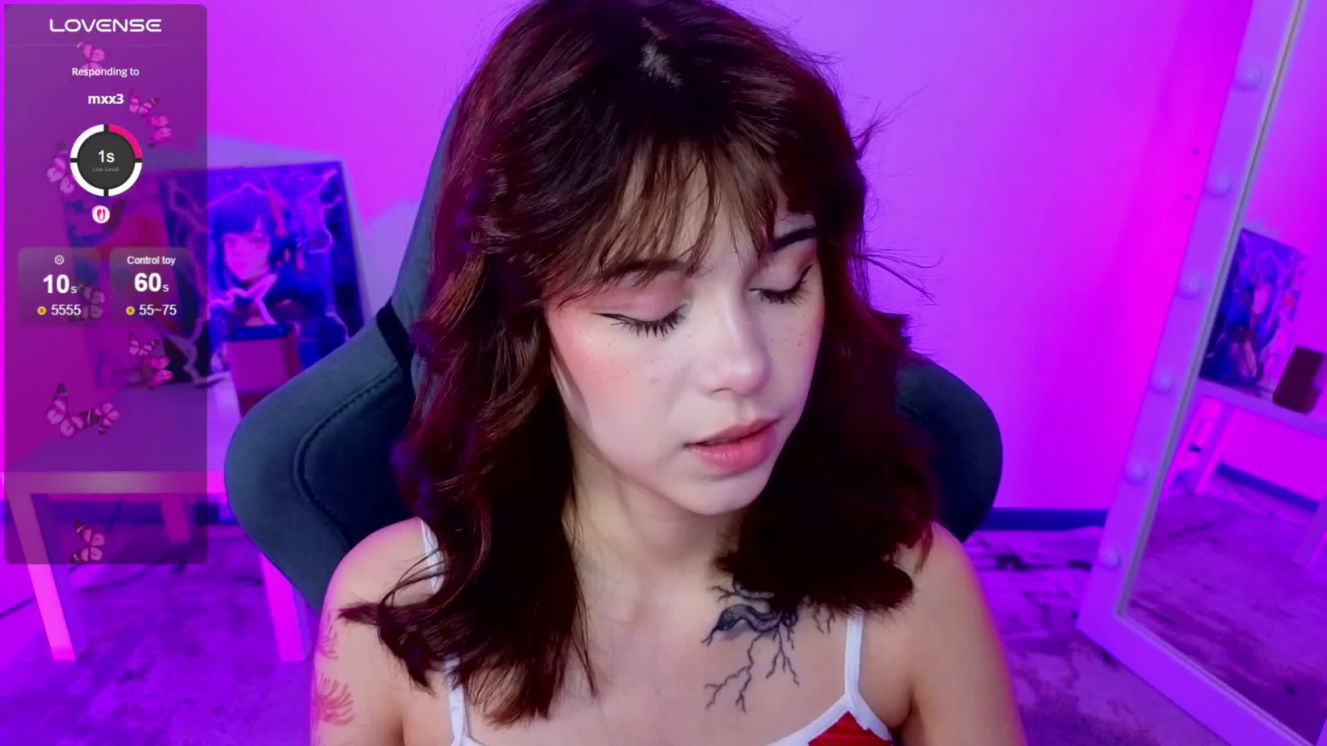 CoralineJones Live Sex December 17, 2025