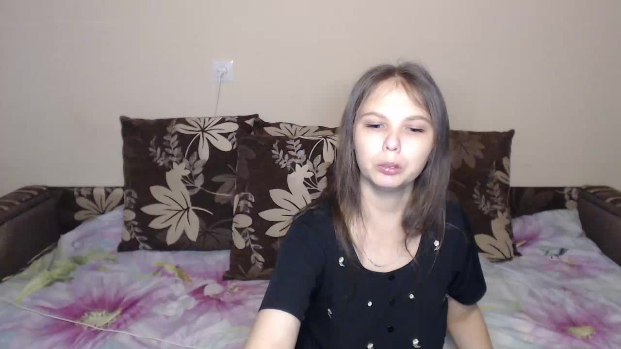 NikaFlameFox Live Sex December 13, 2025