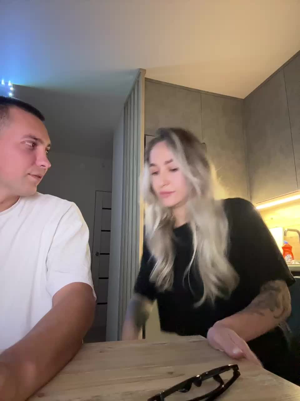 QueenKing Live Sex December 14, 2025