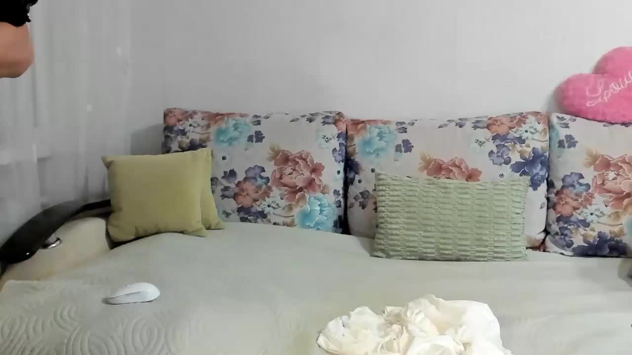 Lisa1225 Live Sex August 14, 2025