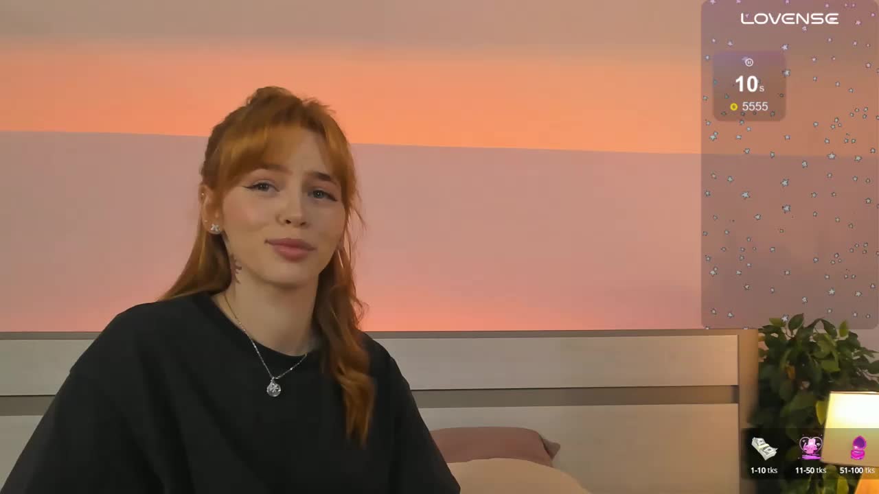 Phoenix_Margo Live Sex December 17, 2025