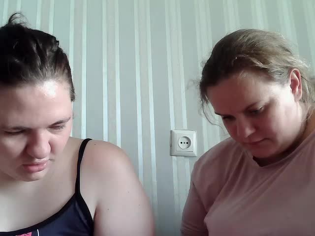 HollyXEva Live Sex December 14, 2025