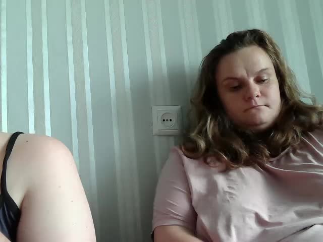 HollyXEva Live Sex December 14, 2025