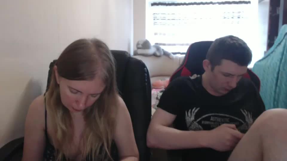 jenisandpeter Live Sex December 14, 2025