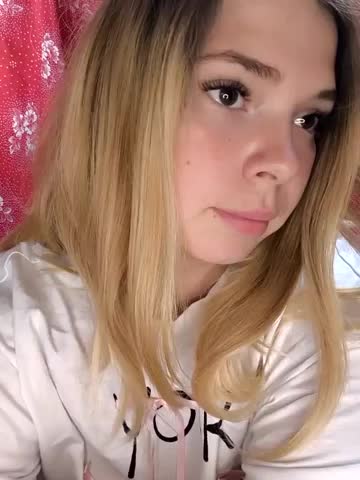 Zuli_Kiska Live Sex December 13, 2025