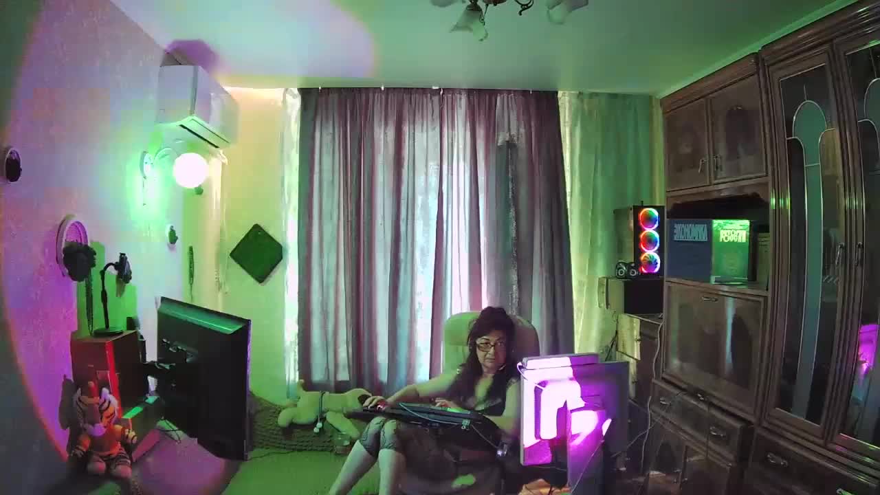 Infodar Live Sex December 15, 2025