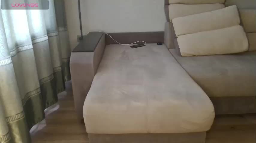 Milaa1998 Live Sex December 14, 2025