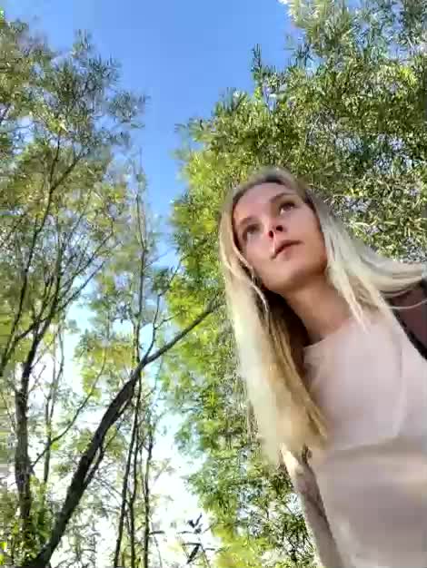 Detkaaa Live Sex December 13, 2025