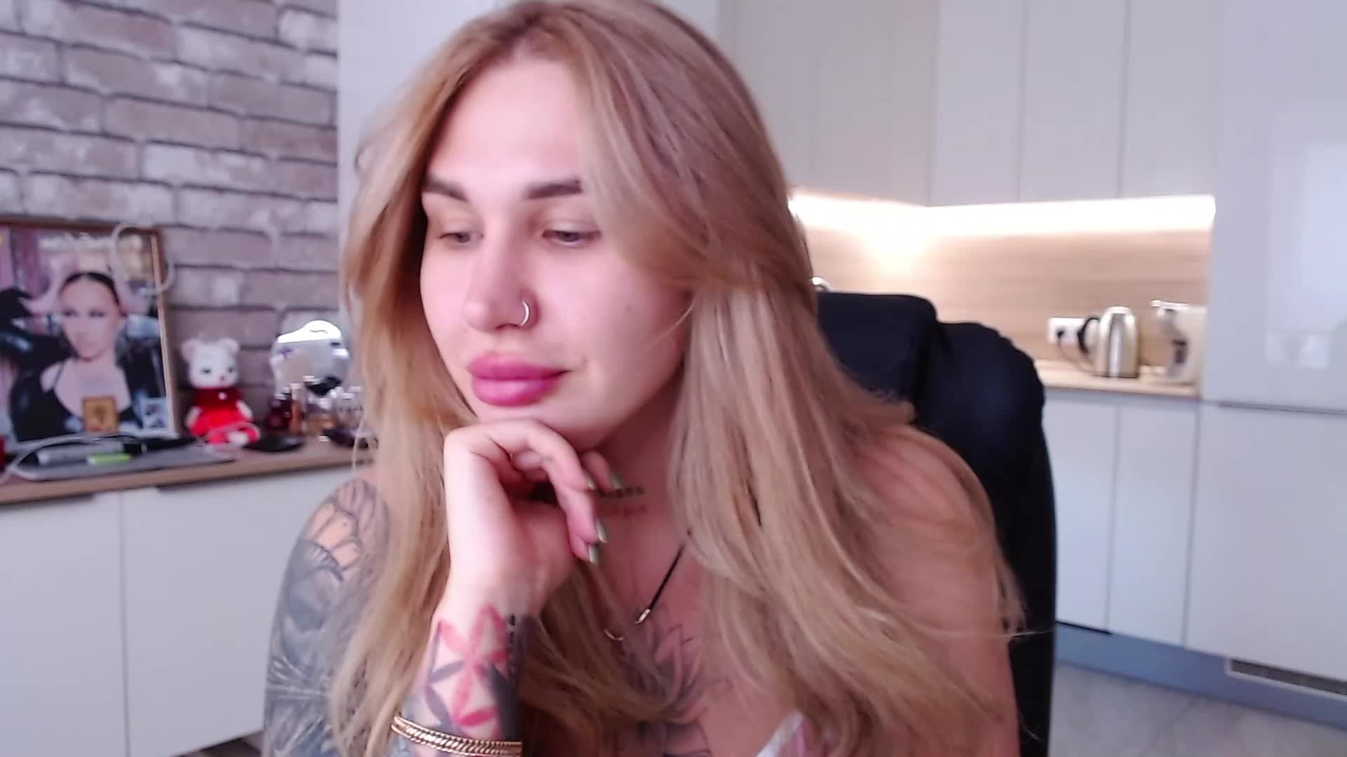 lolabarbie Live Sex December 14, 2025