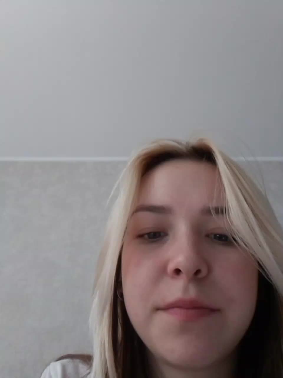 cutesmiles Live Sex December 18, 2025