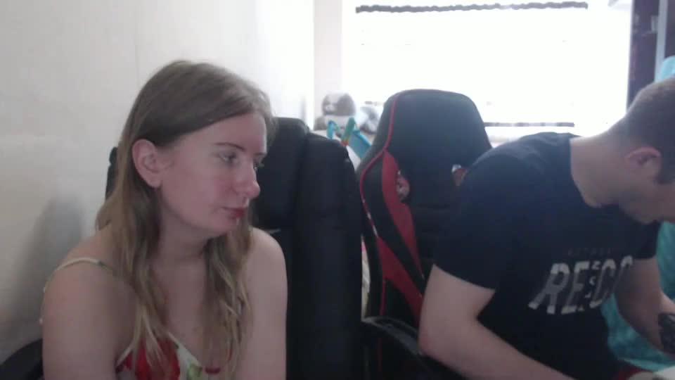 jenisandpeter Live Sex December 14, 2025