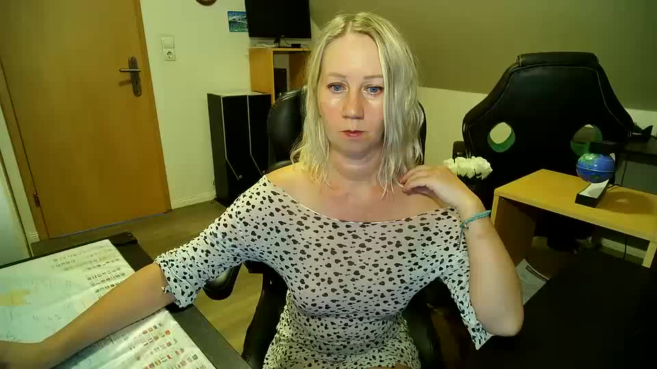 _korall_ Live Sex December 14, 2025