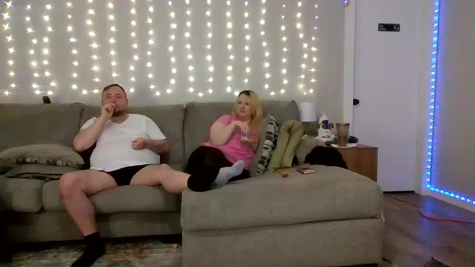 victoriaandjesse Live Sex December 17, 2025
