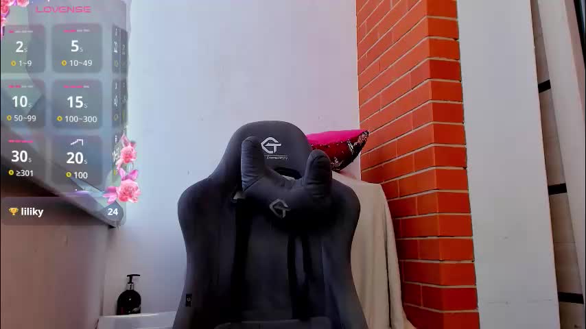 super_couplle Live Sex December 13, 2025