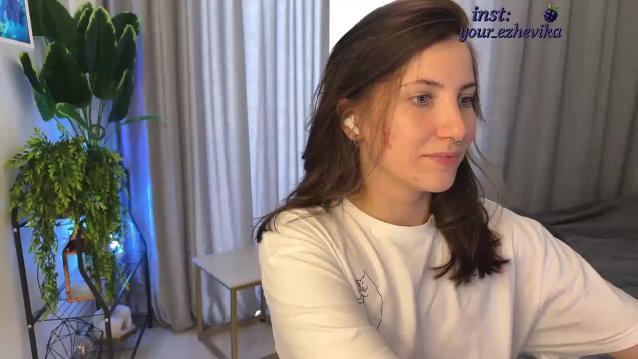 EzheVika Live Sex December 13, 2025