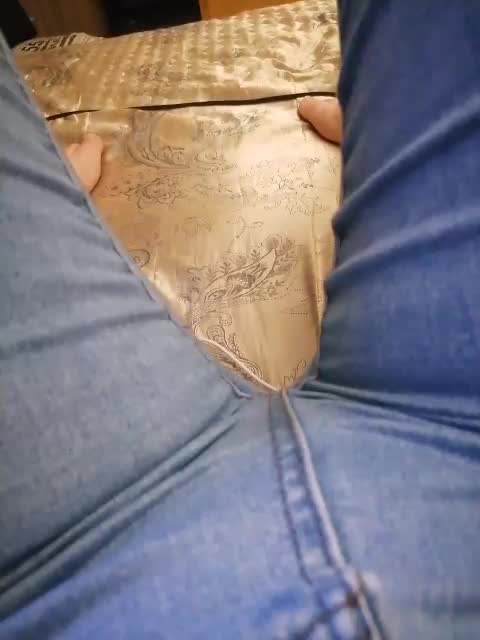 -Tiffany- Live Sex December 18, 2025