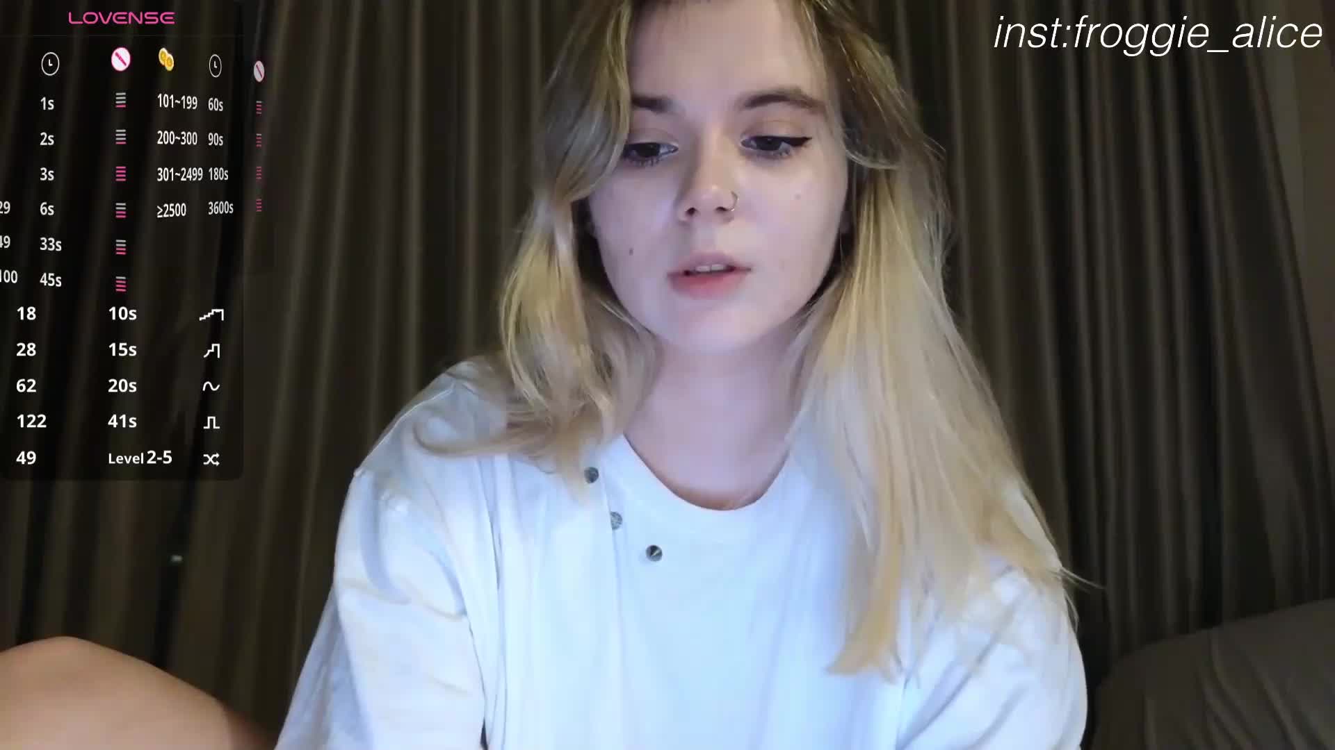 Alice-teaseee Live Sex August 6, 2025