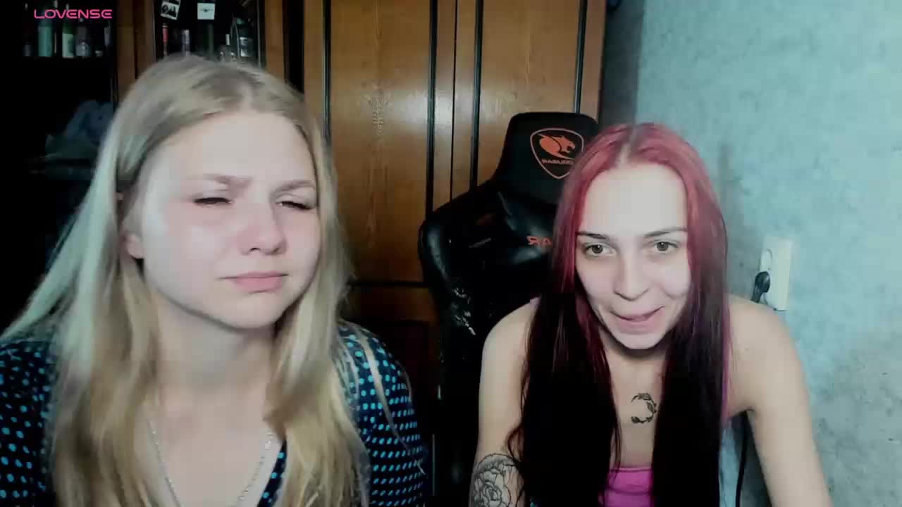 Emma-Frizea Live Sex December 14, 2025