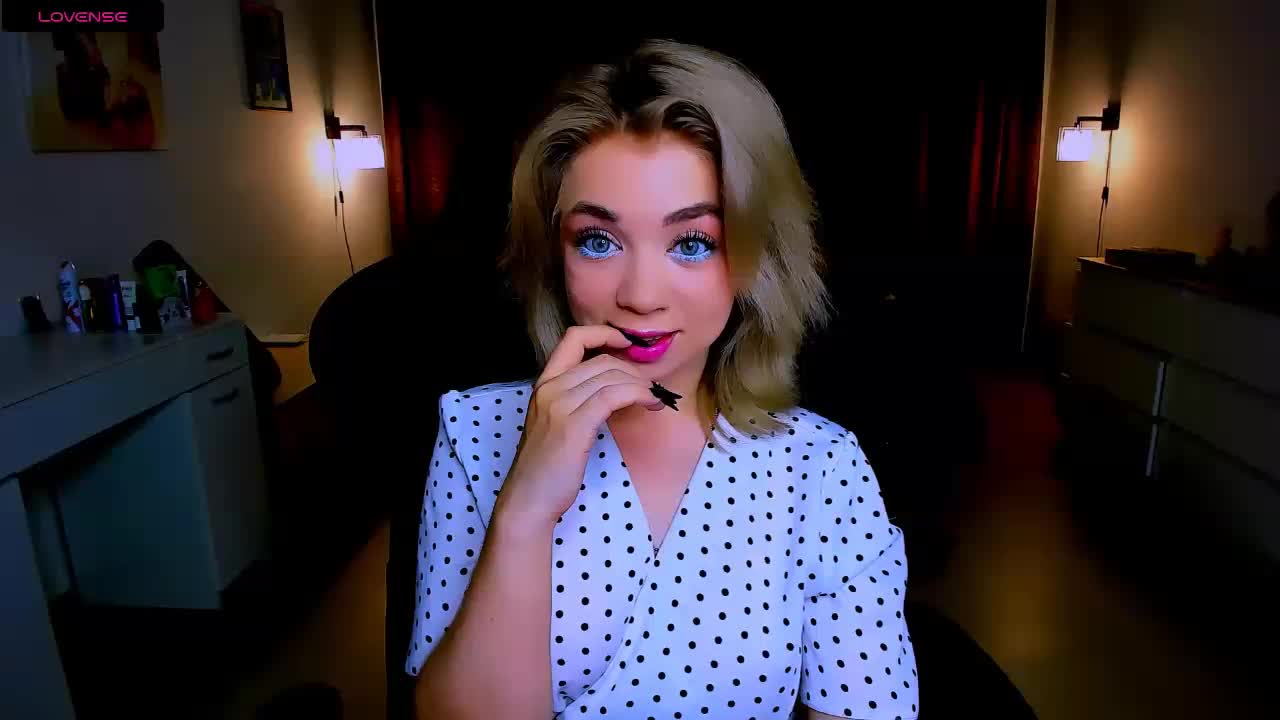 BabyNicole Live Sex December 14, 2025