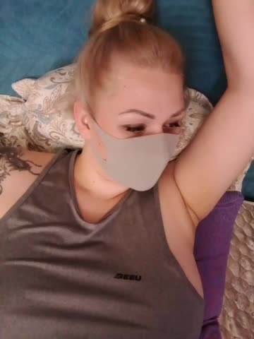 -Tiffany- Live Sex December 18, 2025