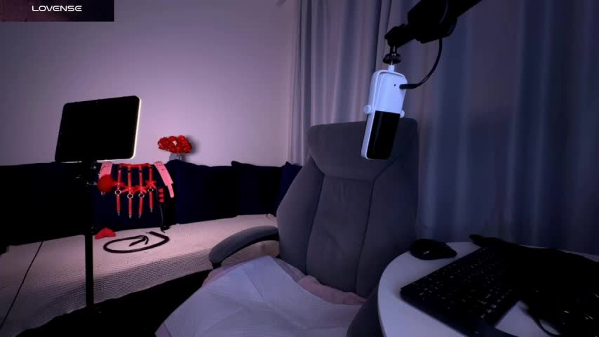 SharkyBaby Live Sex December 13, 2025