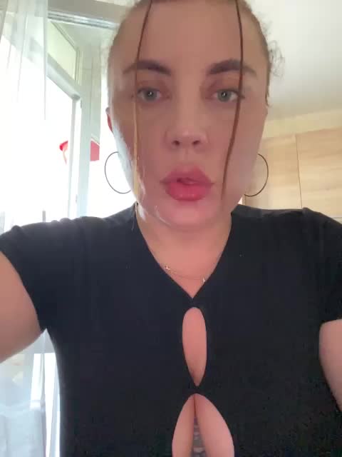 Sonya_ Live Sex December 14, 2025