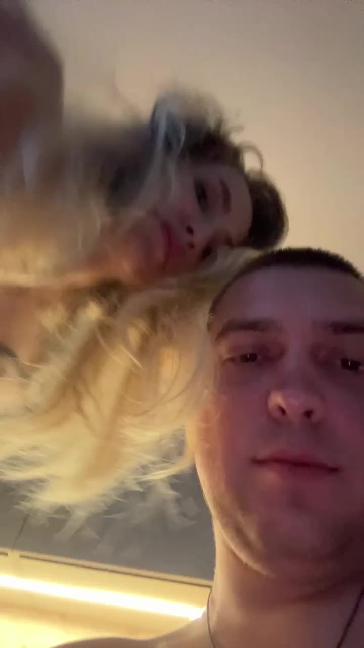 QueenKing Live Sex December 14, 2025