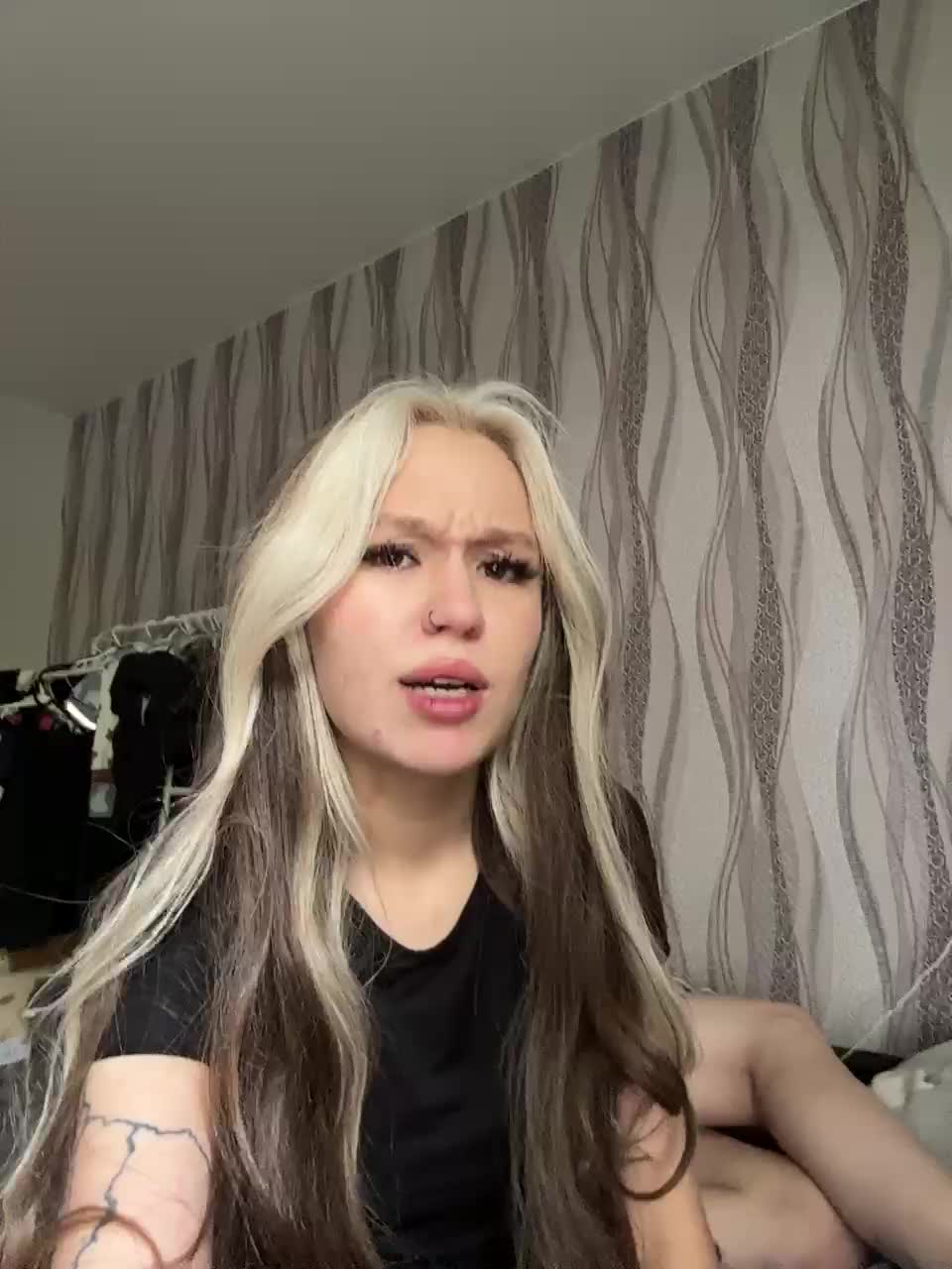 askorbinkiii Live Sex December 14, 2025