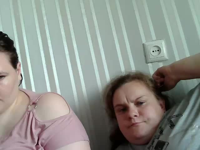 HollyXEva Live Sex December 14, 2025