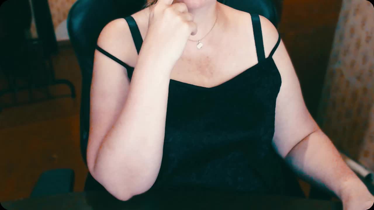 Alisa1917 Live Sex December 14, 2025