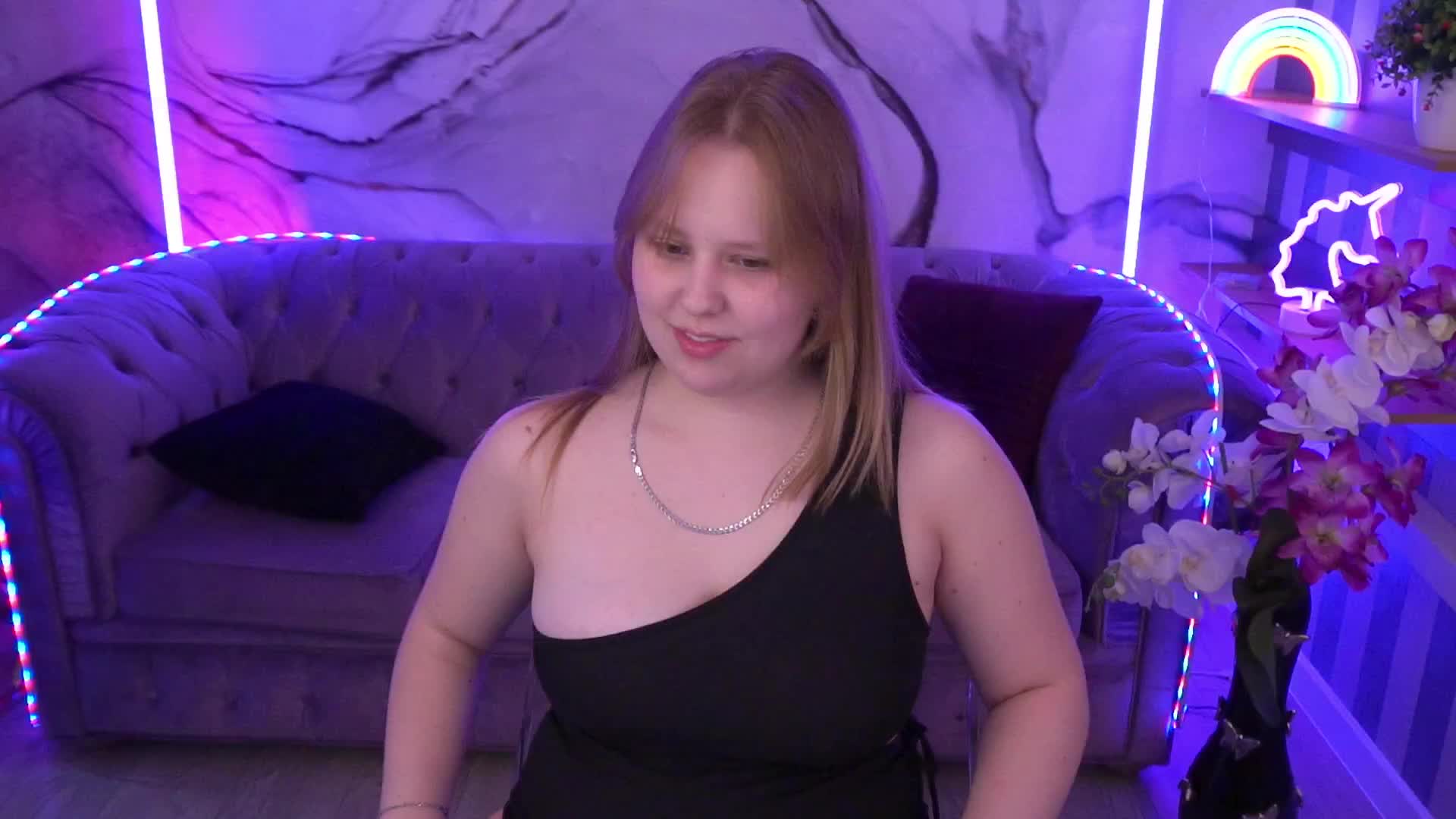 CrystallPaws Live Sex December 14, 2025