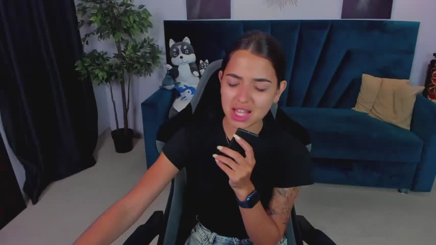 CharleneWoods Live Sex December 13, 2025