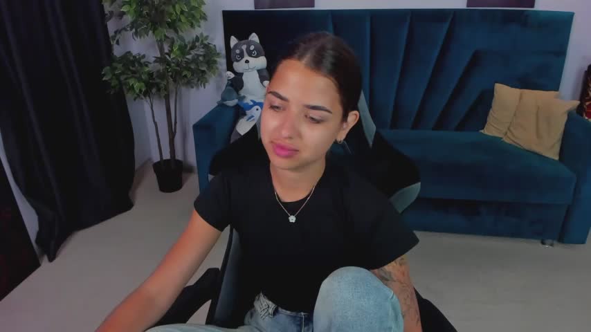 CharleneWoods Live Sex December 13, 2025
