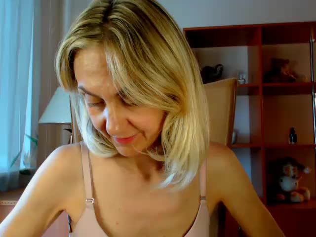 Tanya6547 Live Sex December 17, 2025