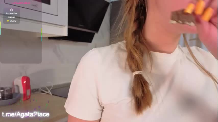 petrahavinsa Live Sex December 14, 2025