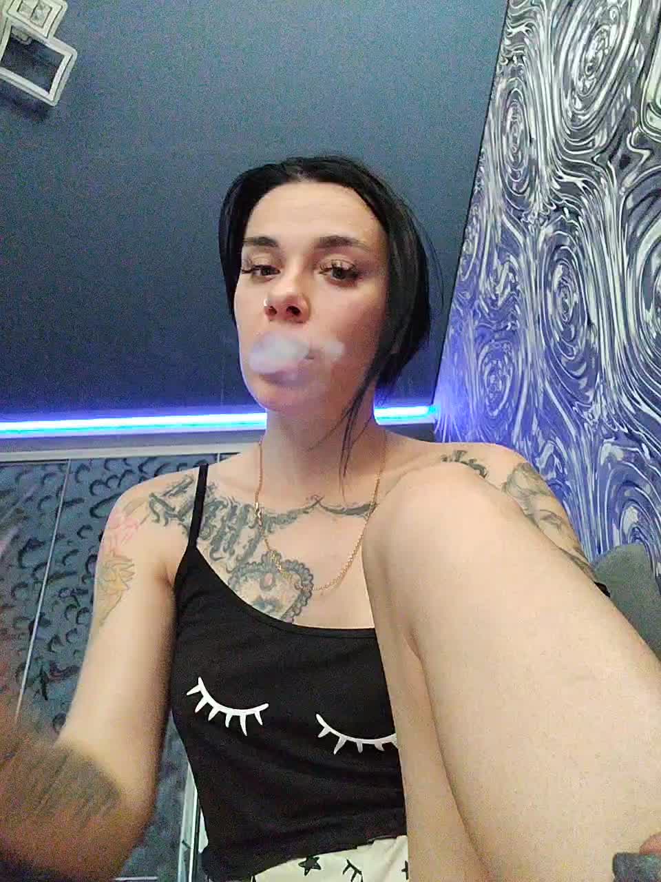 deva_maria Live Sex December 15, 2025